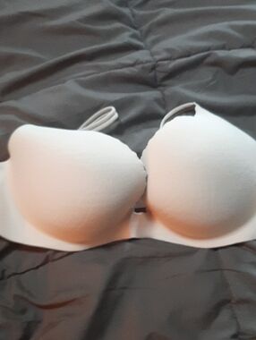 Victoria's Secret White Strapless Molded Push-Up Bra